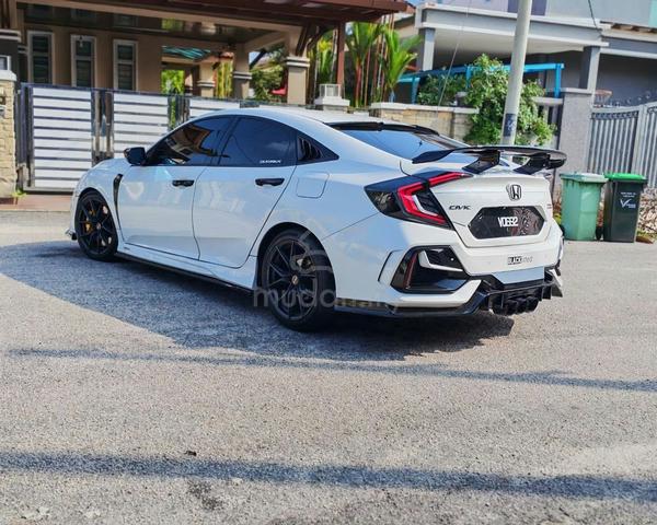 CIVIC FC 2017 FULLY LOADED 1.8 with PADDLE SHIFT - 2
