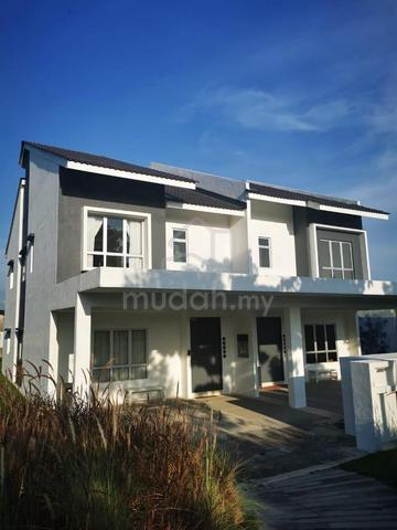 Baru 2-Storey 28x80 404k Only「Shah Alam2」First House Buyer 100% Loan！ 1