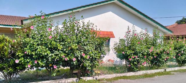 Rumah tepi bertanah lebih di Jalan KSU 2, Taman Kuala Selangor Utama 4