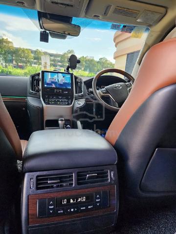 2017 Toyota LANDCRUISER 4.6 Original Wald (A) - 4