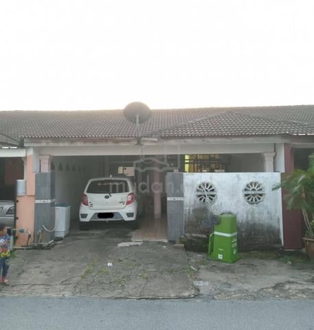 Teres Setingkat Taman Mentiga Jaya, Pekan [FACING OPEN, TEPI JALAN] 1