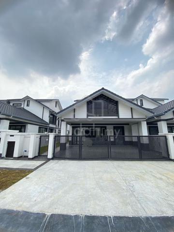 [Below Market] 2 Storey Semi D Hevea Elmina Gardens Denai Alam House 1