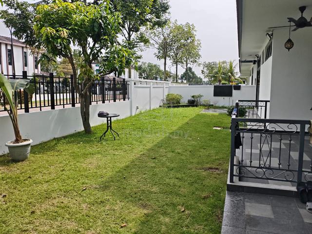 Eco botanic , corner lot , near to eco galleria 1