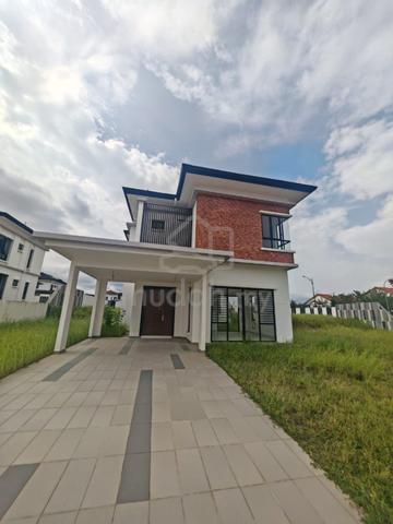 Bangi Setia Alamsari Corner Lot 2 Storey Bungalow House For Sale 1