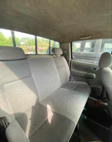 2005 Toyota HILUX 2.5 G MY05 KUN25R (A) - 4