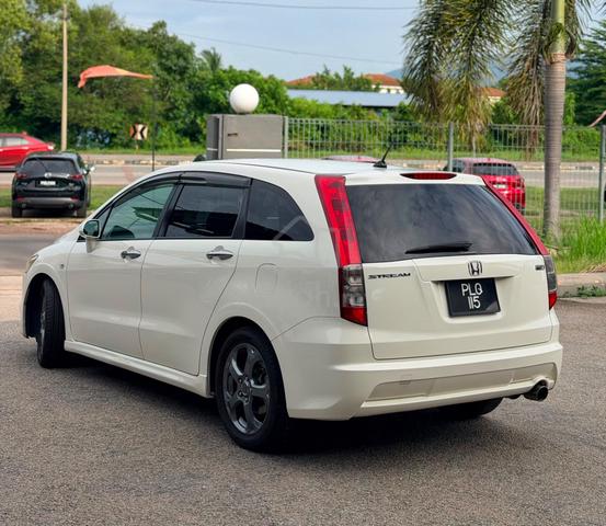 2009 Honda STREAM 1.8 I-VTEC RSZ FACELIFT (A) - 4