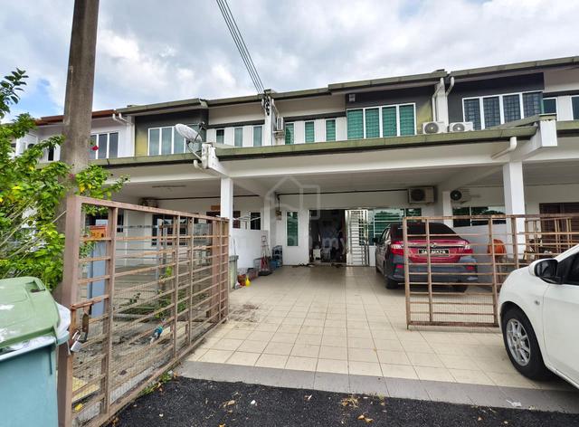 MUARA TUANG 2-Storey Terrace Intermediate For Sale @ Taman Bintang 1