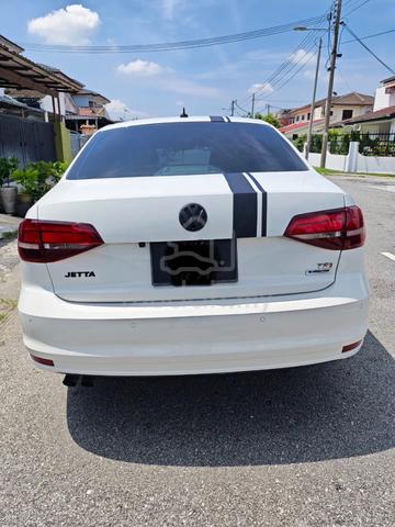 2017 Volkswagen JETTA 1.4 TSI TRENDLINE (CKD) - 4