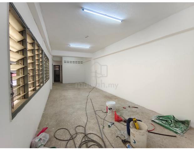 For Rent Shop lot  2nd and the 3rd floor, Kovil Hilir 5