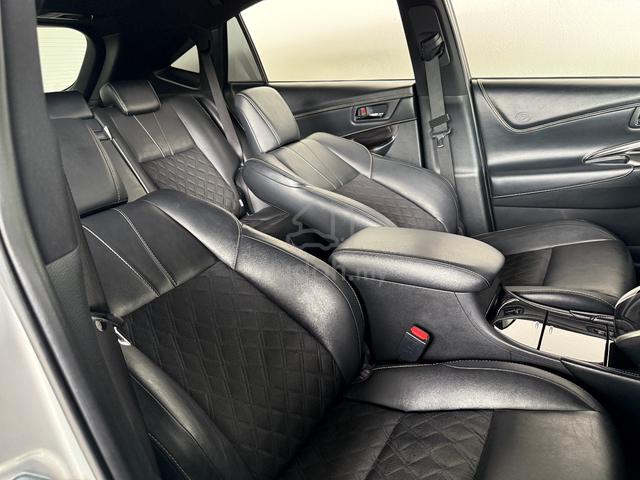 Toyota Harrier 2.0 Elegance (A) Full Grade Model - 4