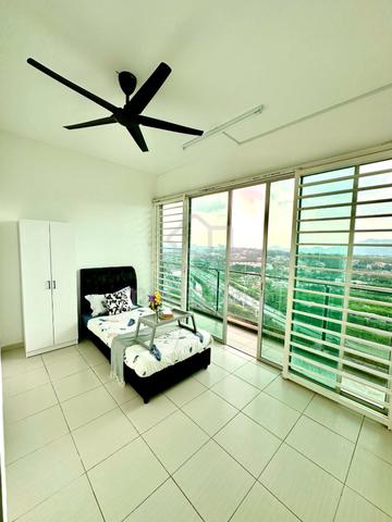 Clean & Cozy Balcony Room for rent (Female Only) 1