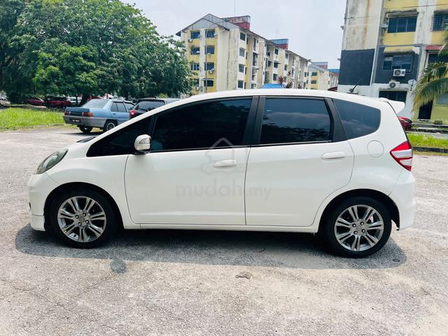 HONDA JAZZ GE8 1.5 (A) - YEAR 2014 - DiRECT OWNER - 5