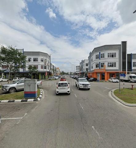 Vervocity Kulai Jalan Kiambang Three Storey corner whole shoplot Rent 1