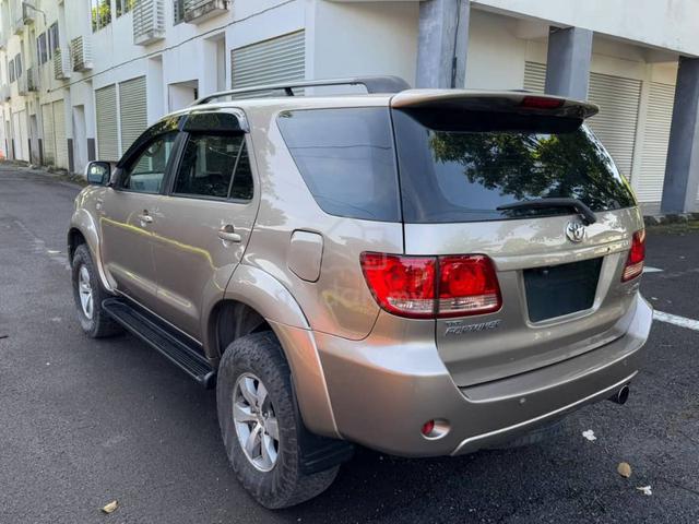 2006 Toyota FORTUNER 2.5 G KUN50R-NKMDHE (M) - 3