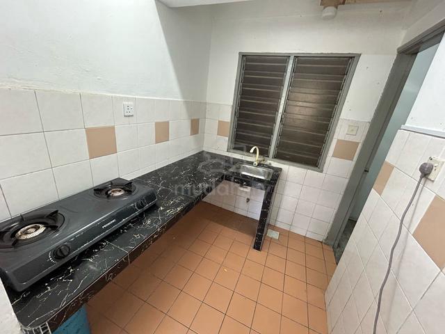 Flat PKNS Seksyen 7 Shah Alam 5