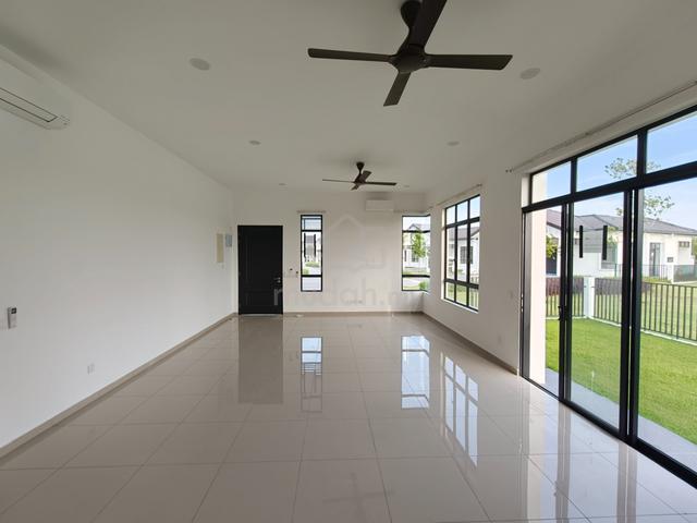Corner 1 Sty Norton Courtyard Eco Grandeur Avenham Graham Puncak Alam 1