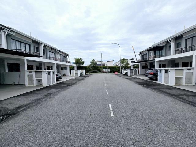 Freehold Terrace 2-Storey Bangi-Semenyih | 4 Rooms | 15km to Putrajaya 1