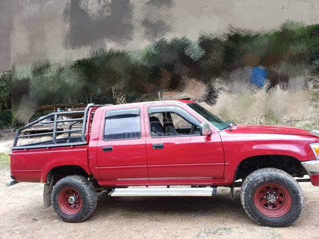 1999 Toyota HILUX 3.0 SURF SSR-X PREMIUM - 4
