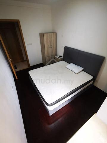 Walk To Ciq 10min / R&F / Include Electric Water Wifi / 1+1 Deposit 1