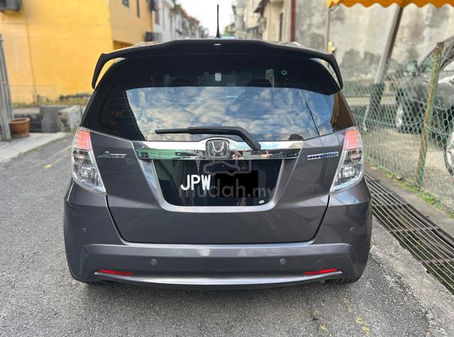 2014 Honda JAZZ 1.3 H FuLoan/ReversCamera/SportRim - 4