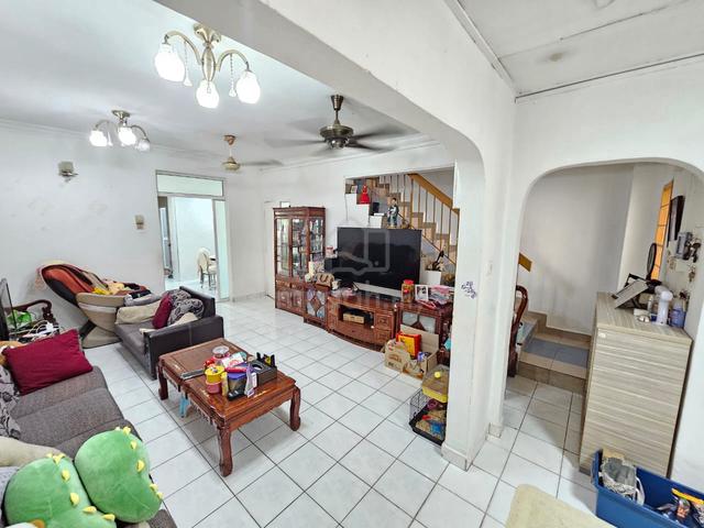 EXTENDED & RENOVATED 2 Storey Landed House PU 10 Taman Puchong Utama 1