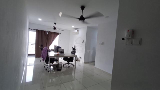 Paraiso Residence @ The Earth 1