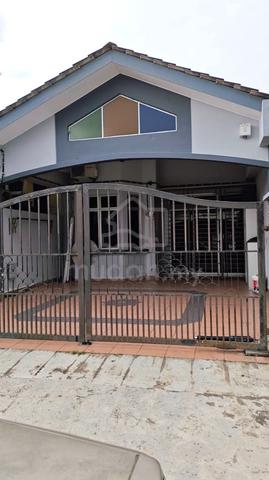 House For Rent / Ulu Tiram / Bestari Indah / Single Storey House / Jb 1