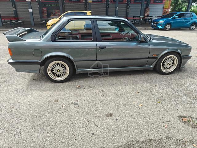 1995 Bmw 323i (E30) 2.3 (M)  - 2