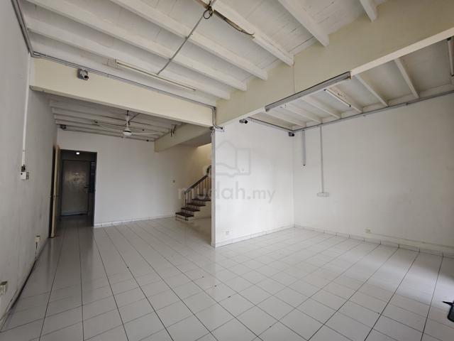 2 storey terrace | Island Glades | Greenlane | 1400sf | For Sale 1