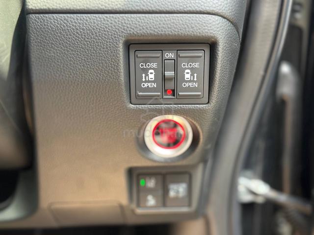2022 Honda N BOX 0.7 CUSTOM L TURBO (A) - 2