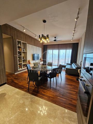 Straits Residences @ Seri Tanjung Pinang 1