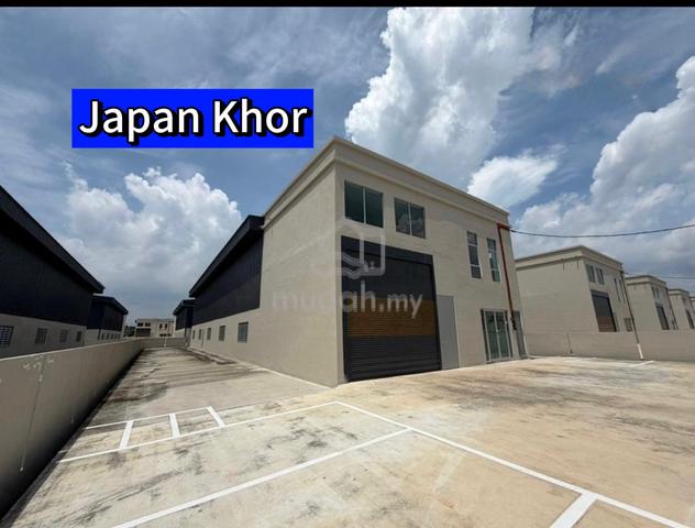 Brand New Detached Single Storey Lights Industry for rent At Nafiri 1