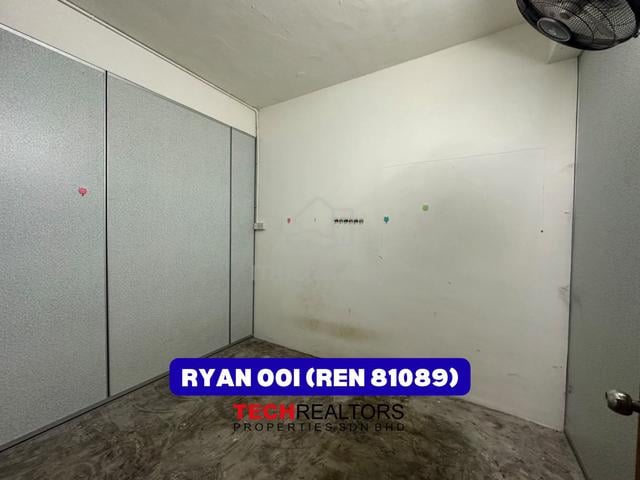 Second Floor Shoplot, 6 Rooms, Near Aman Central Mall, Alor Setar 1