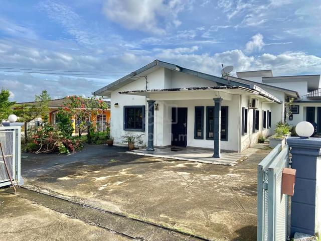 Renovated Bungalow, Bandar Penawar, Kota Tinggi Johor, For Sale 1
