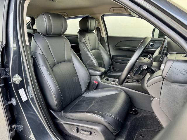 Honda HR-V 1.5 V 54k Km Mileage Under Warranty - 4