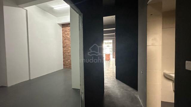 Pusat Komersial Taman Equine Seri Kembangan Shop/Office For Rent! 5