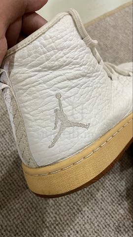 Air Jordan Future / Retro Style) - photo 2 of 4