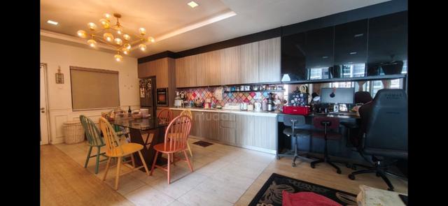 LakeFront Residence 1