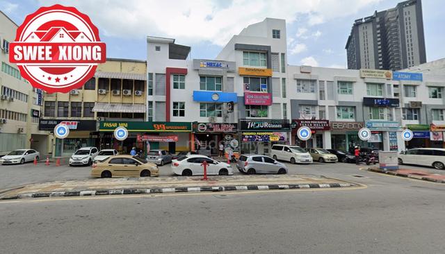 JALAN PERAK WISMA OFFICE LOT WITH LIFT 1500sf SHOPLOT JELUTONG SHOP 1