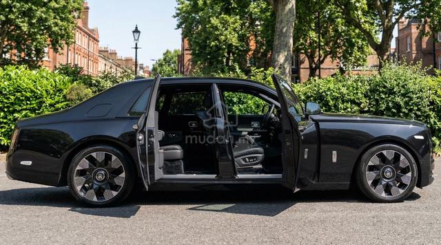 2022 Rolls Royce Phantom VIII Series II - 3