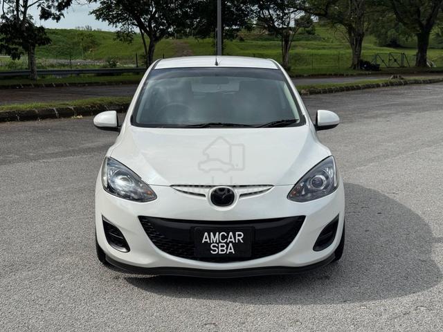 Mazda 2 1.5 R (A) HATCH BACK SPORTY LOOK - 2
