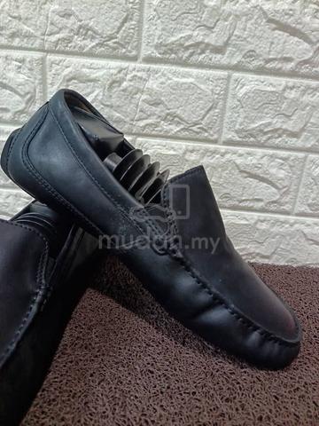 uk9.5 Clarks Black Slip-On Loafers - photo 4 of 6