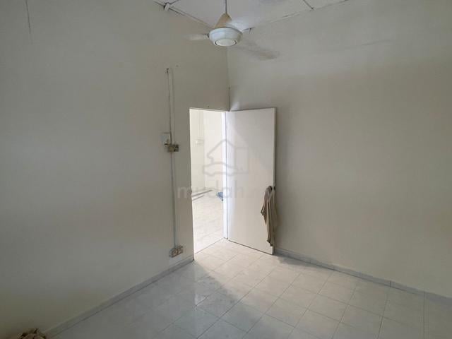 1 Storey Terrace, Jelutong, Jalan Perak, Georgetown 4