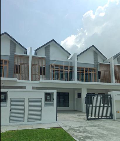Setia eco Garden Gelang Patah Bayu Iskandar Double Sty House FOR RENT 1