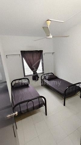 Room for two people | Taman Bukit Minyak  1