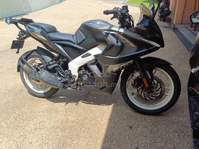Pulsar Rs 200cc - photo 2 of 2