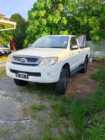 Toyota HILUX Single Cab - 2
