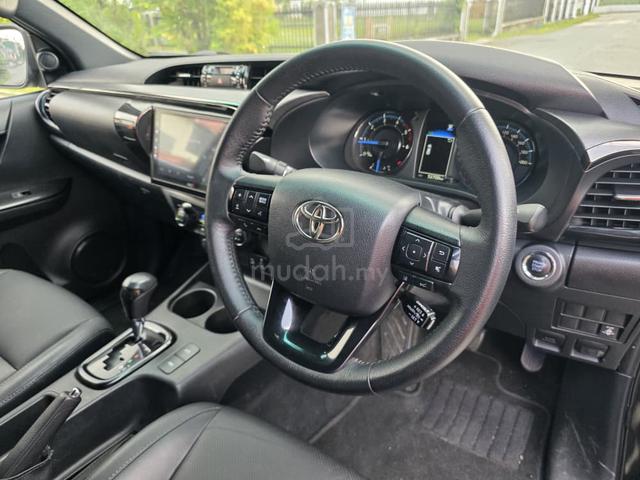 2021 Toyota HILUX 2.8 BLACK EDITION (A) - 5