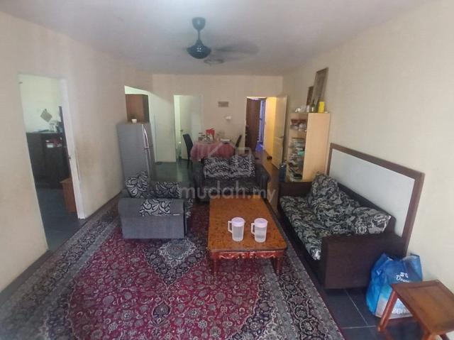Lakeview Apartments 1