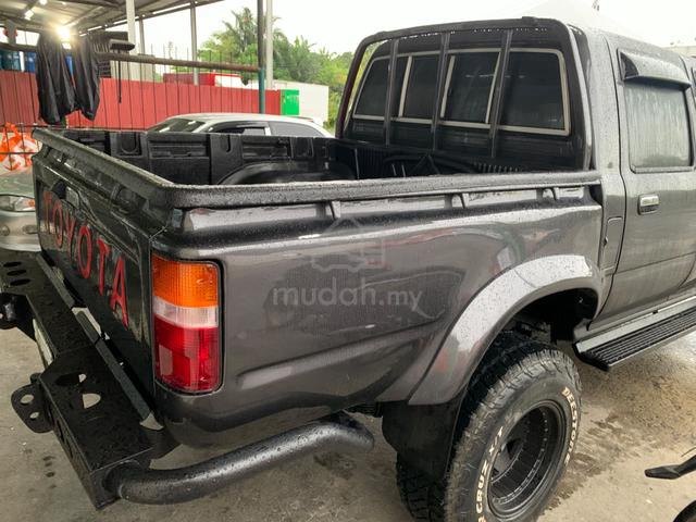 1997 Toyota HILUX 2.8 MY95 LN106R (M) - 2